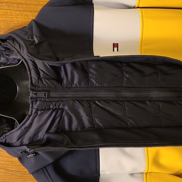 💛Tommy Hilfiger💛 - Picture 2 of 9